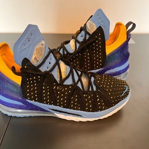 Nike Lebron XVIII Black/University Gold-Coast 9.5